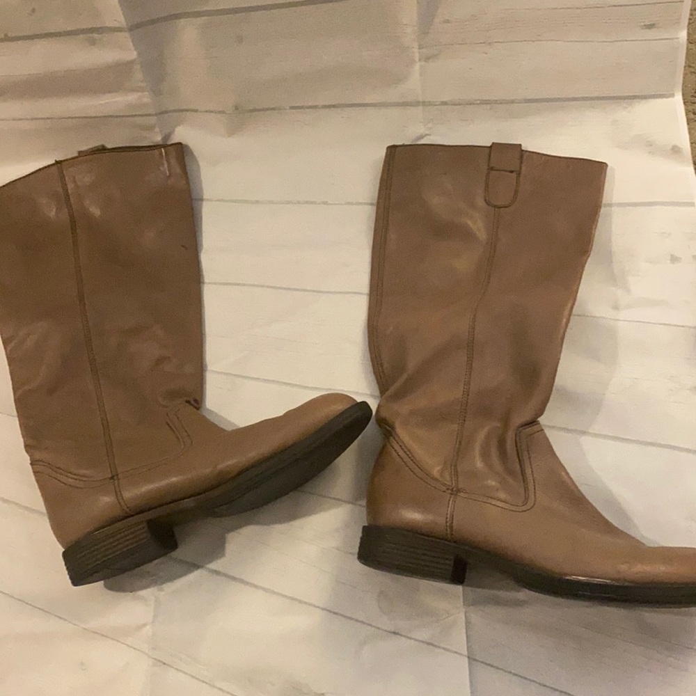 Men’s knee hi boots